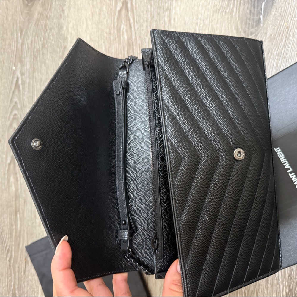 Saint Laurent Black Chevron Quilted Envelope Crossbody Wallet - Picture 3 of 5